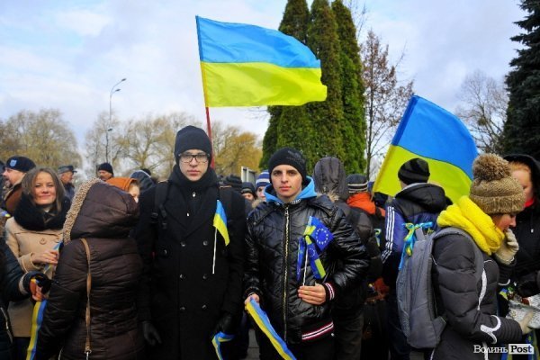 Євроланцюг за 50 кілометрів від Луцька. ФОТО. ВІДЕО