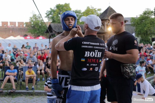Турнір зі змішаних єдиноборств у Луцькому замку: як це було
