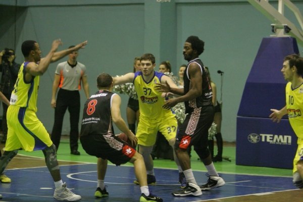 «Волиньбаскет-WOG» перемагає одеську БІПу. ФОТО