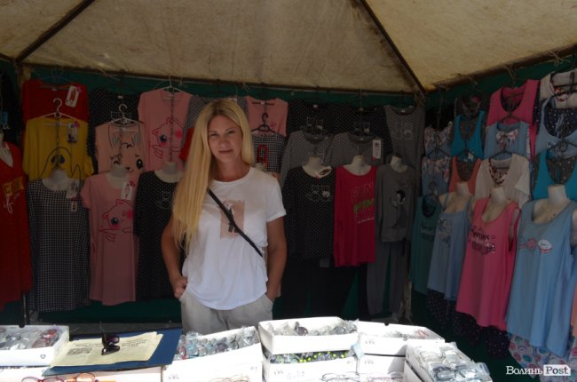 Місце для вигідного шопінгу: у Луцьку відкрився Харківський ярмарок*