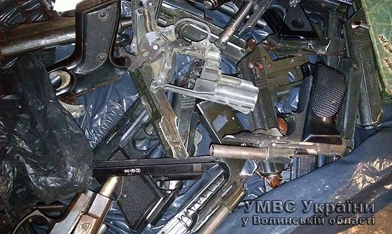 На Волині знищили ареснал зброї. ФОТО
