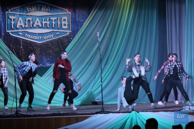 Від репу до математики: які таланти демонстрували на конкурсі у Володимирі. ФОТО