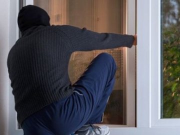 На Волині неповнолітній обікрав магазин