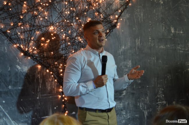 Великий фестиваль у маленькій кав’ярні: у Луцьку офіційно стартувала «Фронтера» 