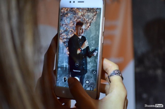 Великий фестиваль у маленькій кав’ярні: у Луцьку офіційно стартувала «Фронтера» 