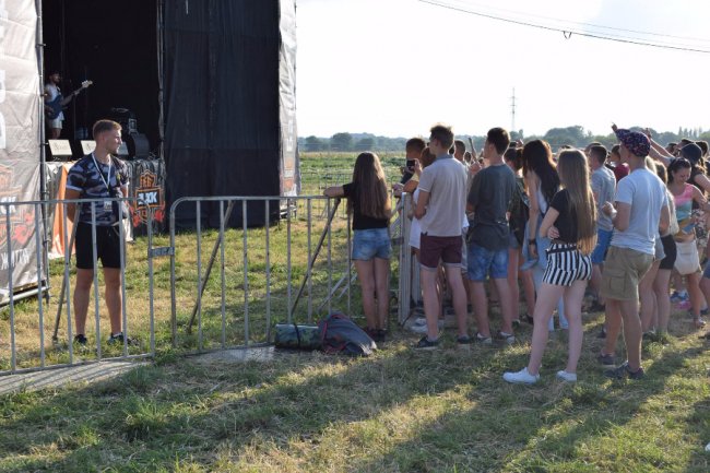 У бандерштатівців вилучили 10 літрів алкоголю