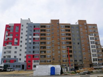 Теплі фасади і комфортні умови: як у Луцьку будують «карамельне» житло*