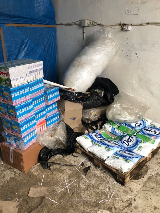 Вилучили товару на 2 мільйони: на Волині викрили масштабне підпільне виробництво побутової хімії. ФОТО