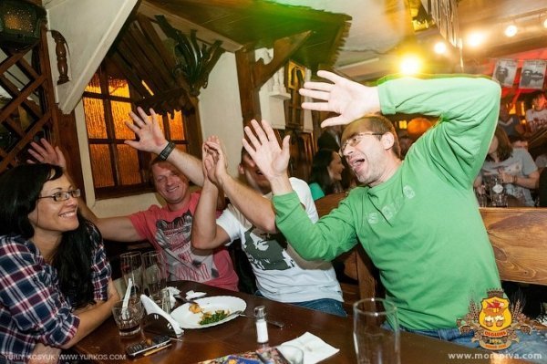 Як у Луцьку переспівували «Гадів». ФОТО