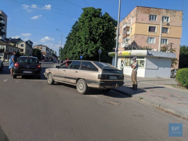 У місті на Волині зіткнулися два легковики. ФОТО
