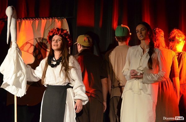 «Гармидер» у Луцьку показав революційні місяці в Україні. ФОТО. ВІДЕО