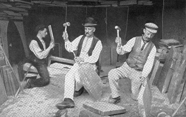 Робітники в кар'єрах. «Каменеломи» добували з грунту і піску камінь, який використовували як будівельний матеріал, наприклад, для створення кухонного столу