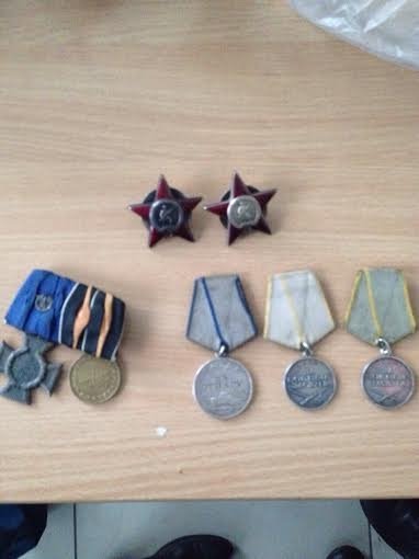 На «Ягодині» зловили українця з контрабандними орденами. ФОТО