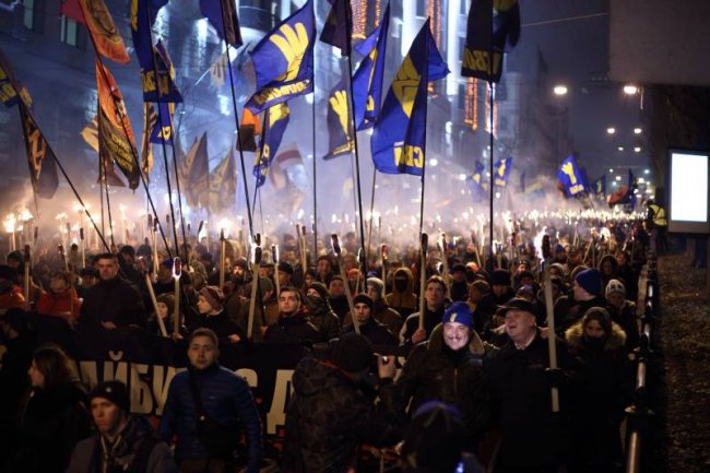 Марш на честь Бандери в Києві. ФОТО