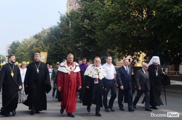 Інавгураційне відкриття та посвята першокурсників СНУ імені Лесі Українки. ФОТО