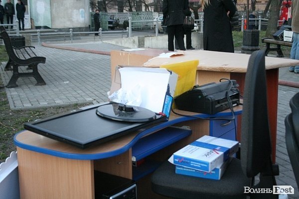 Пожежа в центрі Луцька. ФОТОРЕПОРТАЖ