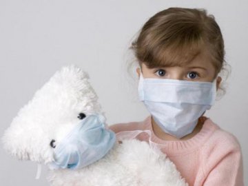 Луцька лікарка розповіла, куди звертатися, якщо під час карантину захворіє дитина. ВІДЕО