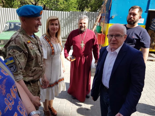 Фото з сторінки Бориса Дєчєва в Facebook 