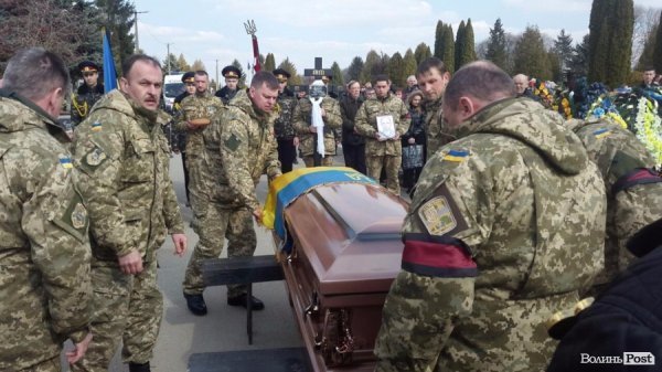 В Луцьку попрощалися з Героєм Романом Луцюком. ФОТО. ОНОВЛЮЄТЬСЯ