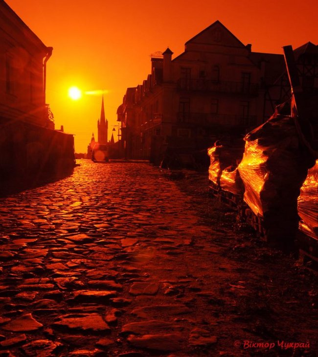Жовтень в Луцьку на фото Віктора Чухрая