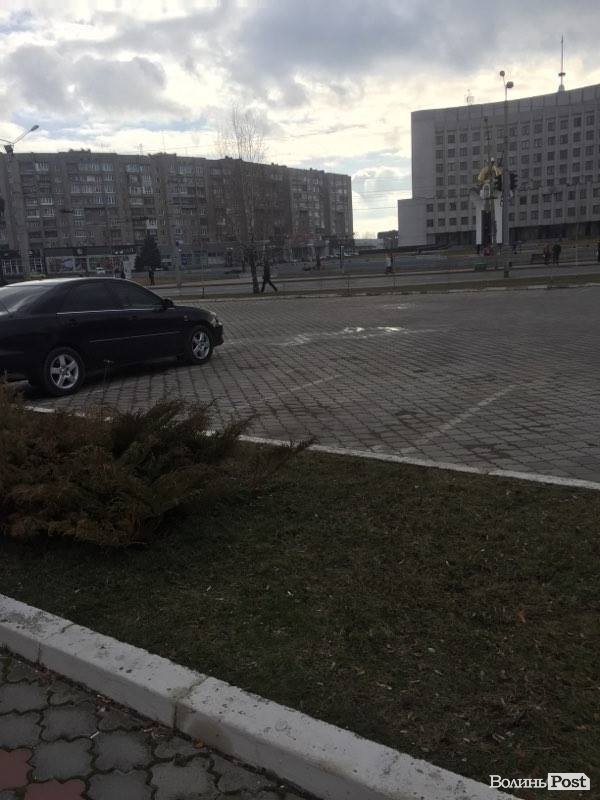 У Луцьку головний податківець України відкрив новий офіс для підприємців. ФОТО