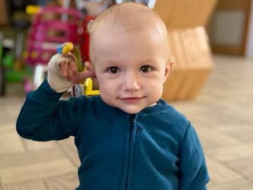 Львівські хірурги видалили однорічному хлопчику з Волині пухлину, вагою 2,6 кг