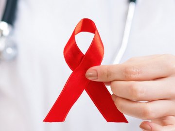 Вчені розробили імплант, який захищає від ВІЛ. ФОТО