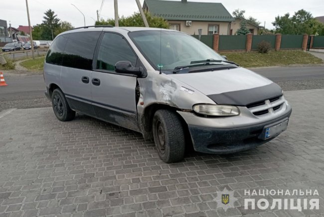 На Волині зіткнулися автівка та мотоцикл: є постраждалі 