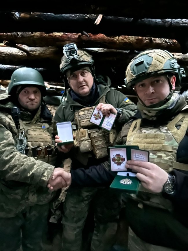Волинські тероборонівці отримали нагороди на фронті. ФОТО