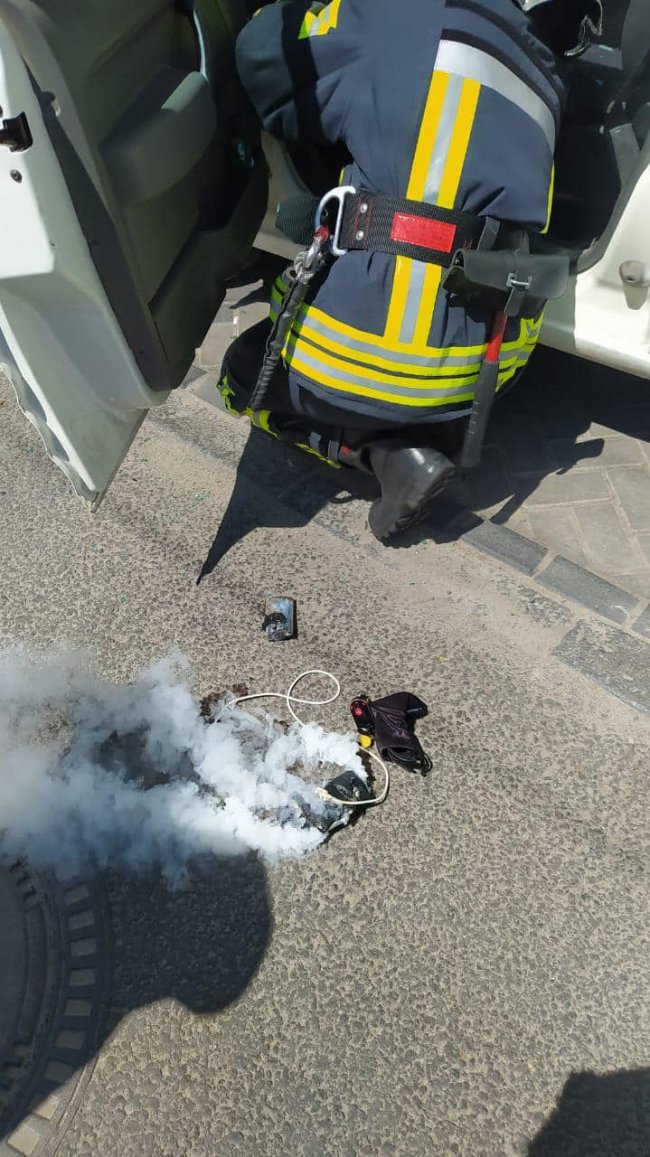 У Луцьку в автомобілі загорівся павербанк