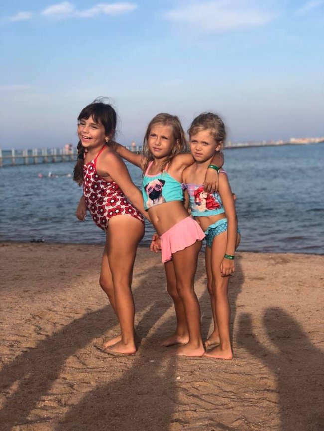 Луцька телеведуча поділилася спекотними фото з екзотичного відпочинку