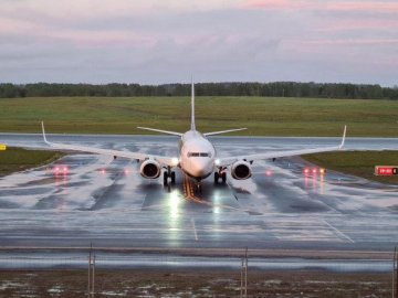 Україна закрила небо для білоруських літаків з 29 травня