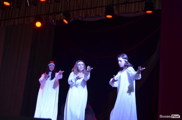 У Луцьку показали виставу «Великий Льох» у сучасні інтерпретації. ФОТО