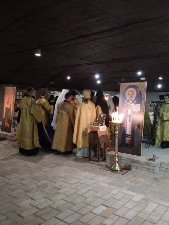 На місці найдревнішого храму Луцька помолилися за Іоанна Богослова. ФОТО