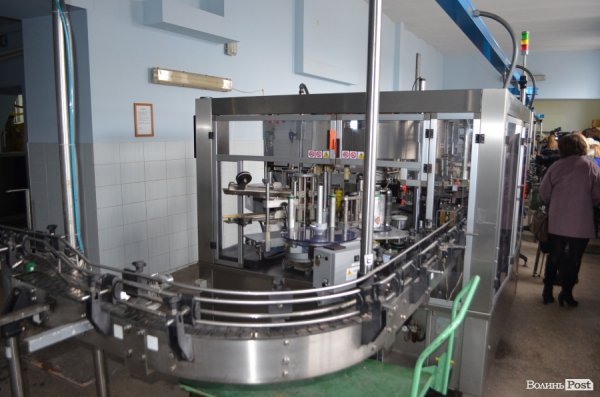 На луцькому спиртзаводі запустили нову лінію виробництва горілки. ФОТО. ВІДЕО