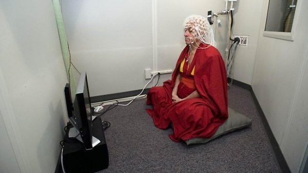  Вчені назвали найщасливішу людину на землі. ФОТО