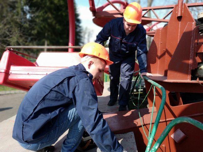 Ескперти перевірили атракціони у луцькому парку: чи готові вони до «покатушок». ФОТО
