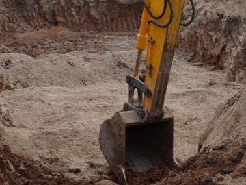 У Луцьку замість хати хочуть звести багатоповерхівку