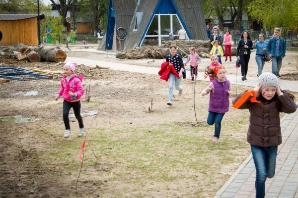 У Луцькому зоопарку дітлахи знайшли загублене яйце. ФОТО