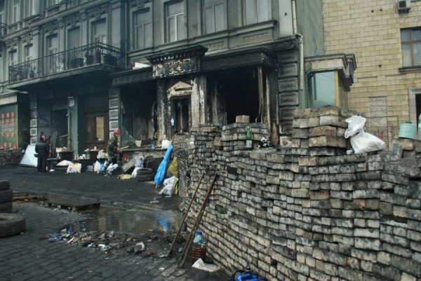 Майдан святкує. ФОТО