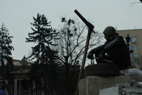 Майдан святкує. ФОТО