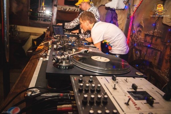 Вечір «цікавих проектів» у луцькому клубі. ФОТО