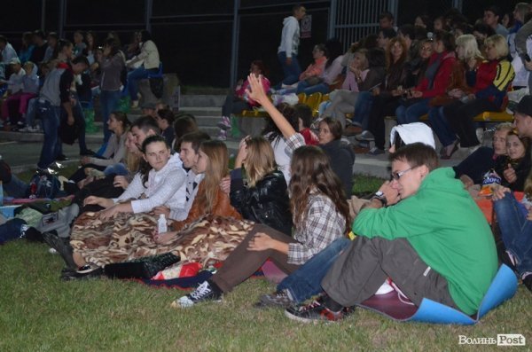 Луцьк дивився французьке кіно і зорепад. ФОТО