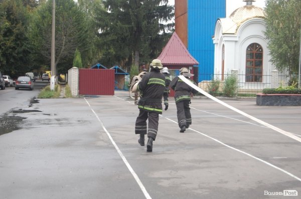 Що роблять пожежники, коли немає пожеж. ФОТО