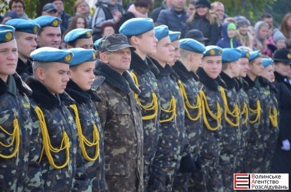 Луцькі ліцеїсти урочисто прийняли присягу. ФОТО