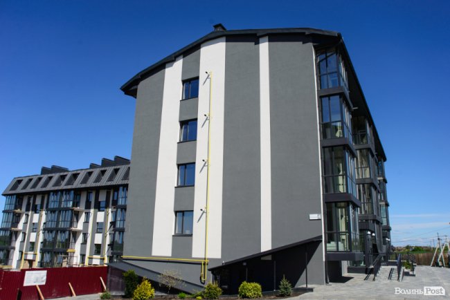 Здача нового будинку і озеленення території: затишне і сучасне житло у ЖК «Західний Олімп» під Луцьком*