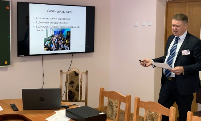 Олександр Дубина - переможець конкурсу у номінації “Керівник навчального закладу”