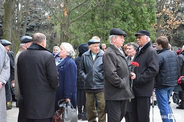 У Луцьку вшанували в'язнів концтаборів. ФОТО