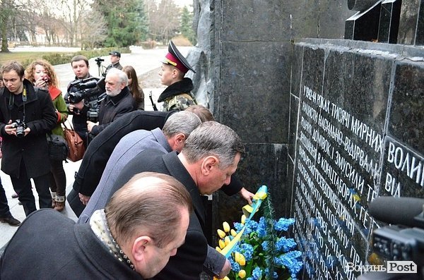 У Луцьку вшанували в'язнів концтаборів. ФОТО