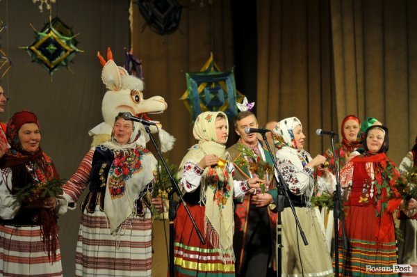 Фото з фестивалю вертепів у Луцьку